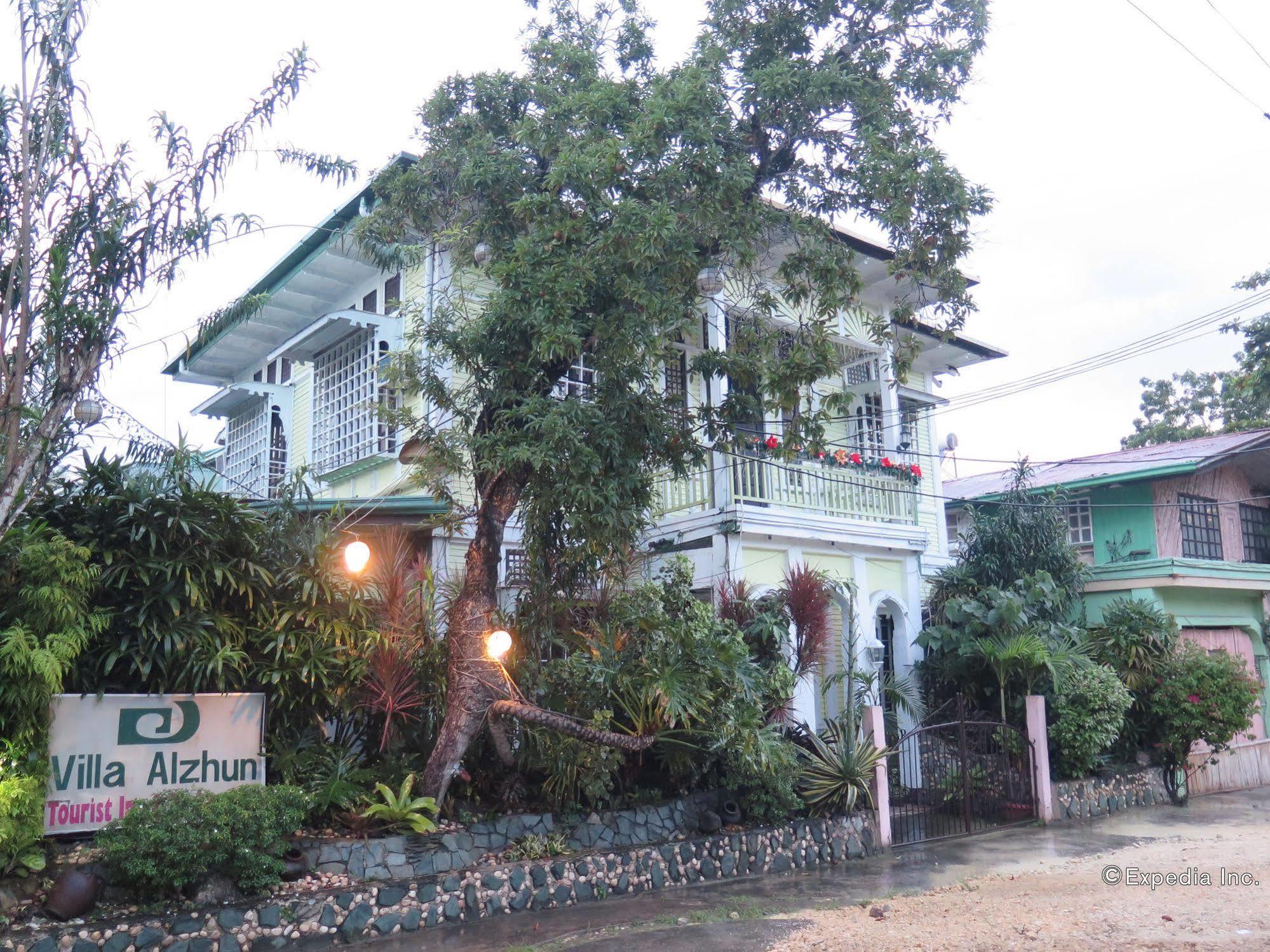 Villa Alzhun Tourist Inn And Restaurant Città di Tagbilaran Esterno foto